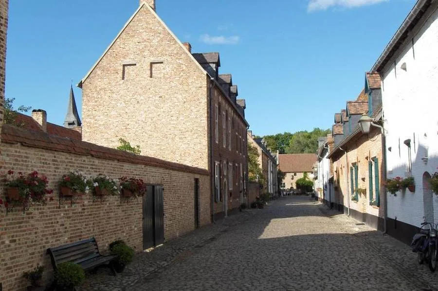 Straße im Beginenhof von Diest