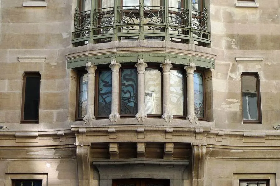 Fassade des Hôtel Tassel von Victor Horta in Brüssel