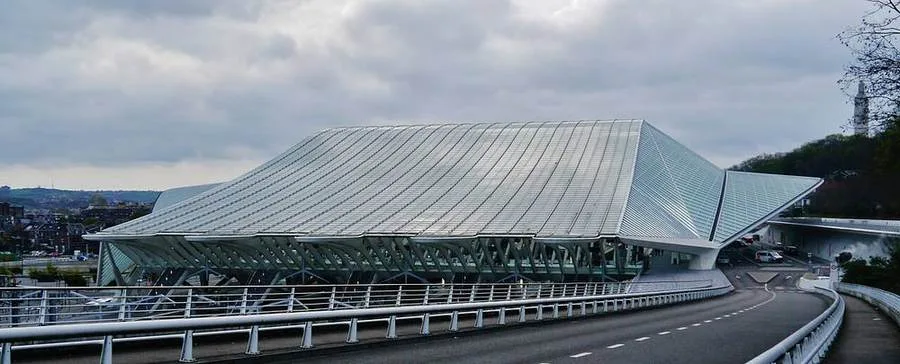 Weitblick auf den Bahnhof Liège-Guillemins