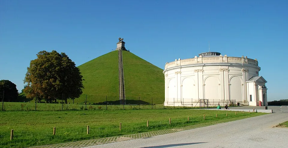 Löwenhügel und Panoramagebäude in Waterloo