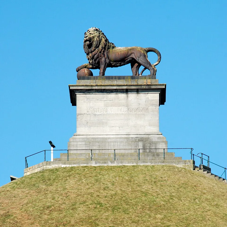 Löwenstatue auf dem Löwenhügel von Waterloo