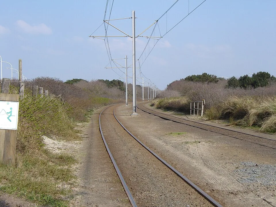 Straßenbahngleise zwischen De Haan und Wenduine