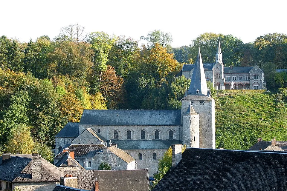 Stiftskirche Saint-Hadelin in Celles