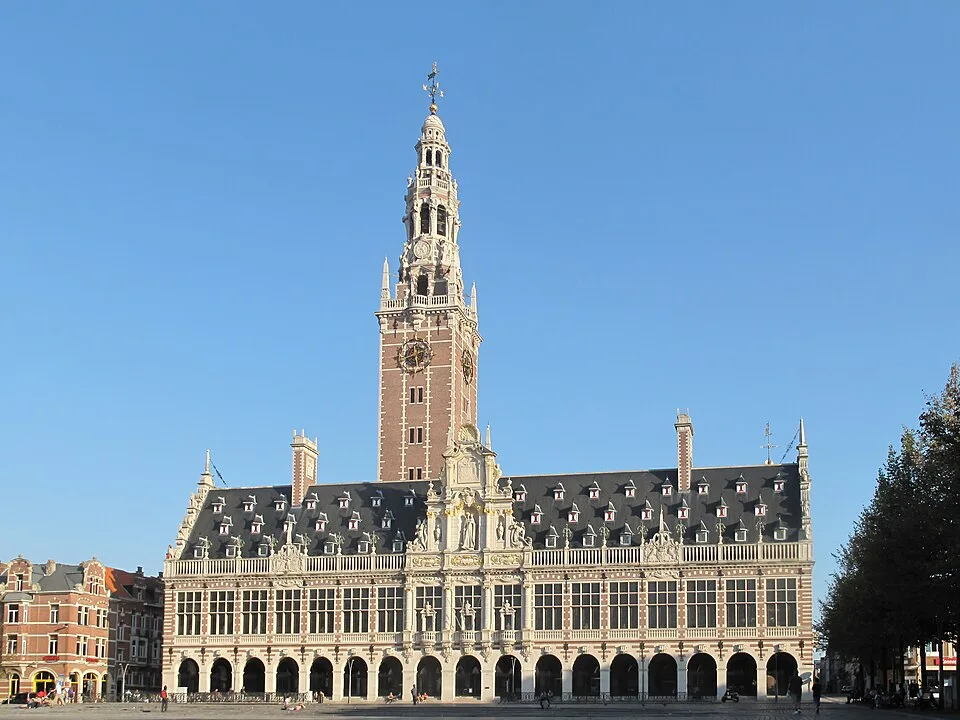 Universitätsbibliothek am Ladeuzeplein in Löwen