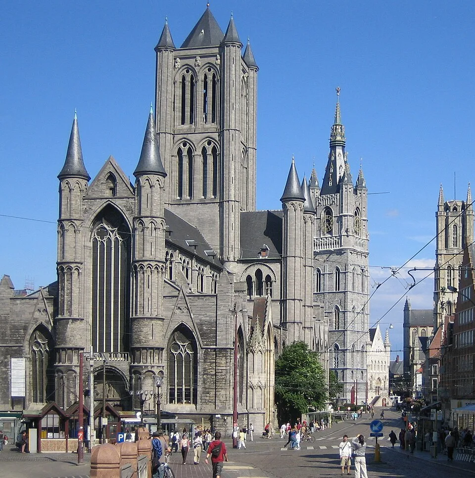 Sankt-Nikolaus-Kirche von der Sankt-Michaels-Brücke aus