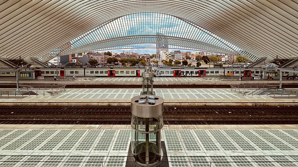 Bahnsteige im Bahnhof Liège-Guillemins
